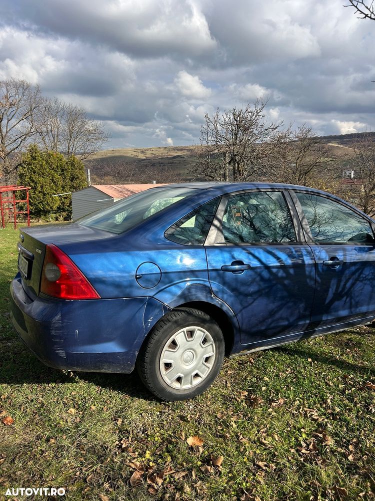 Ford Focus 1.6 TDCI Trend - 6