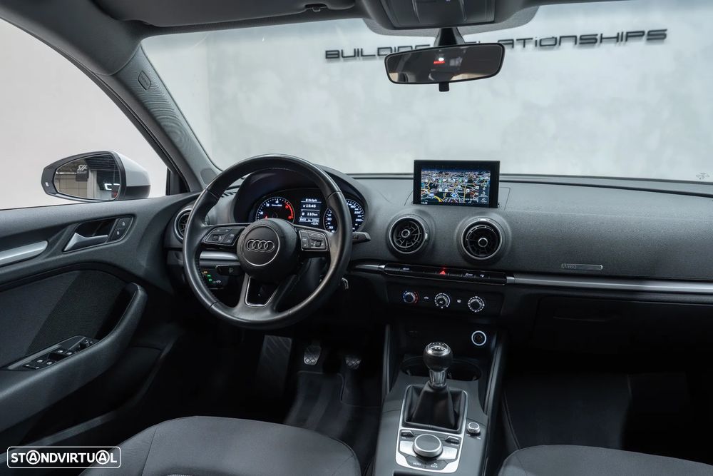 Audi A3 Sportback 1.6 TDI Advance - 18