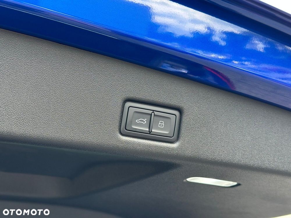Audi Q5 Sportback - 11