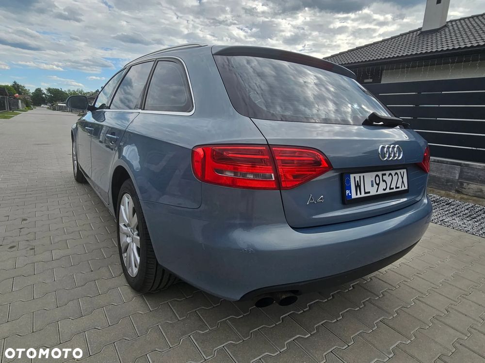 Audi A4 Avant - 4