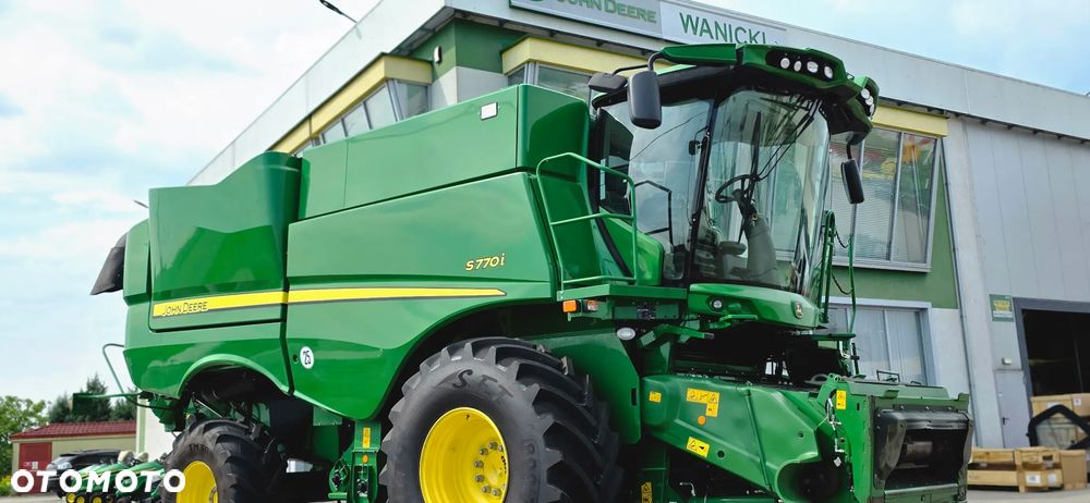 John Deere S770 - 2