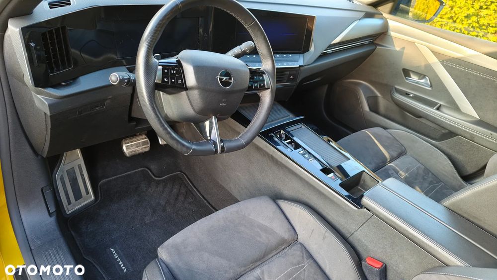 Opel Astra 1.2 T Ultimate S&S - 11