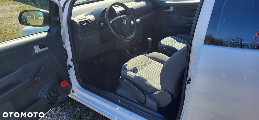 Volkswagen Fox - 10