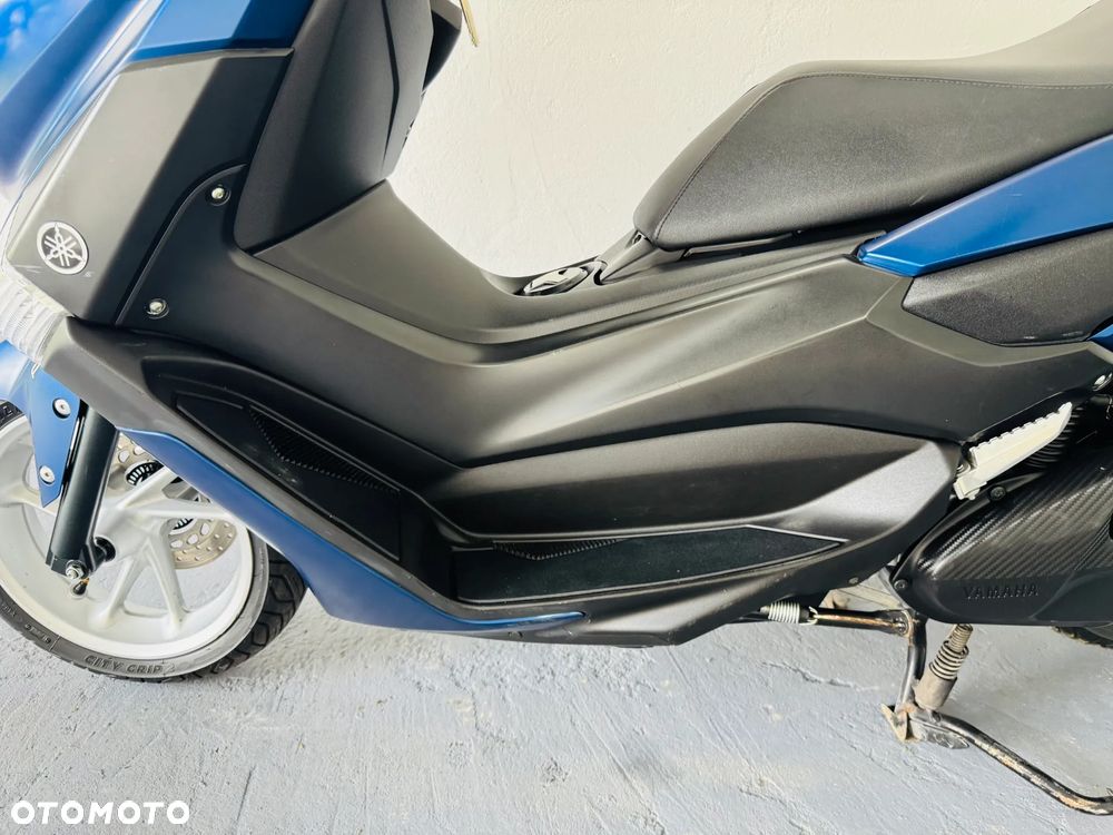 Yamaha NMAX - 36