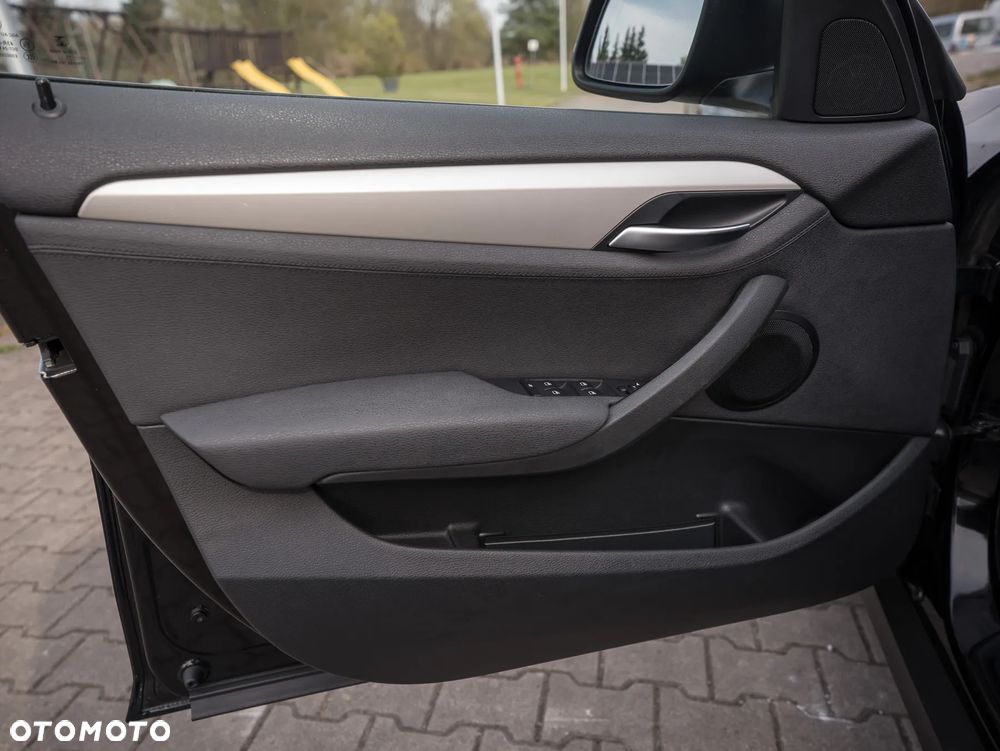 BMW X1 sDrive18d - 27