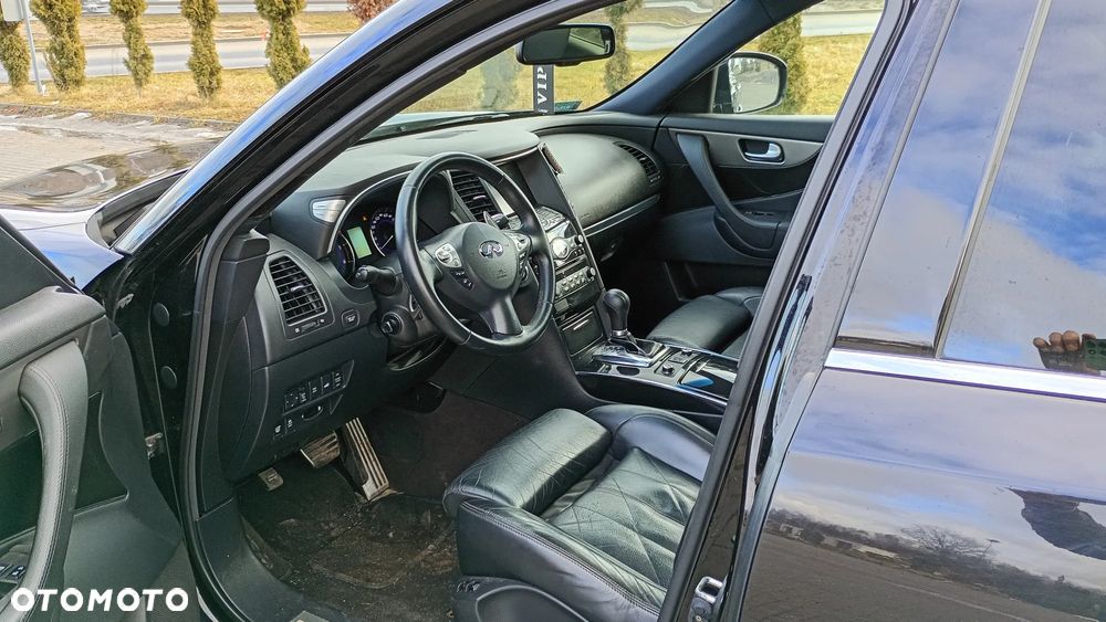 Infiniti FX - 9