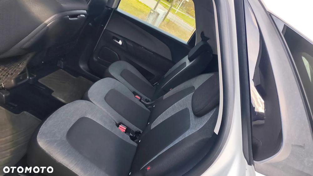 Citroën C4 Picasso 1.6 e-HDi Intensive - 10