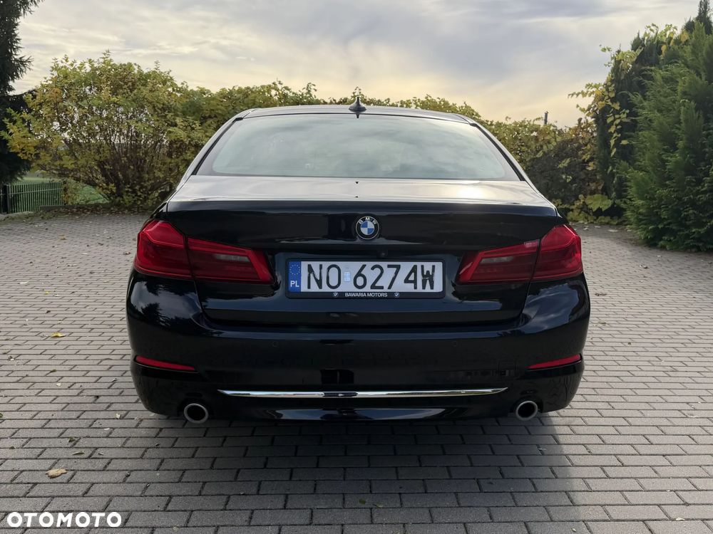 BMW Seria 5 518d Luxury Line - 8