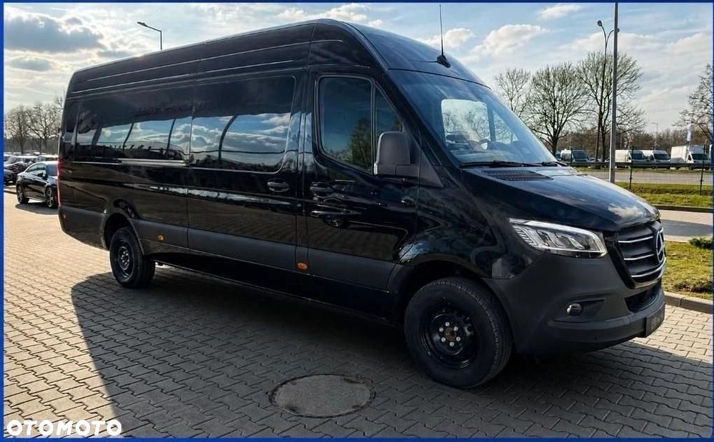 Mercedes-Benz Sprinter - 4