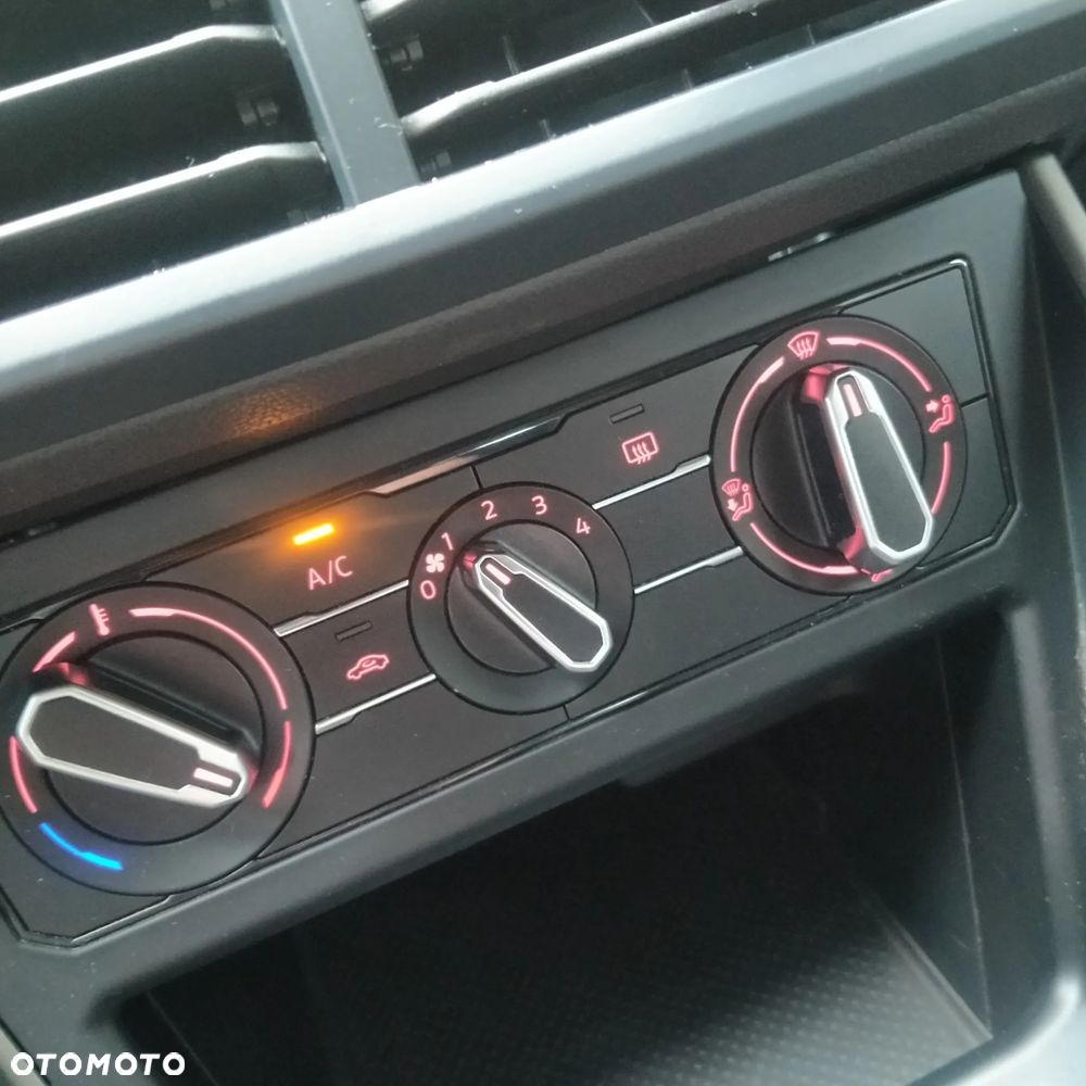 Volkswagen Polo 1.0 Comfortline - 8