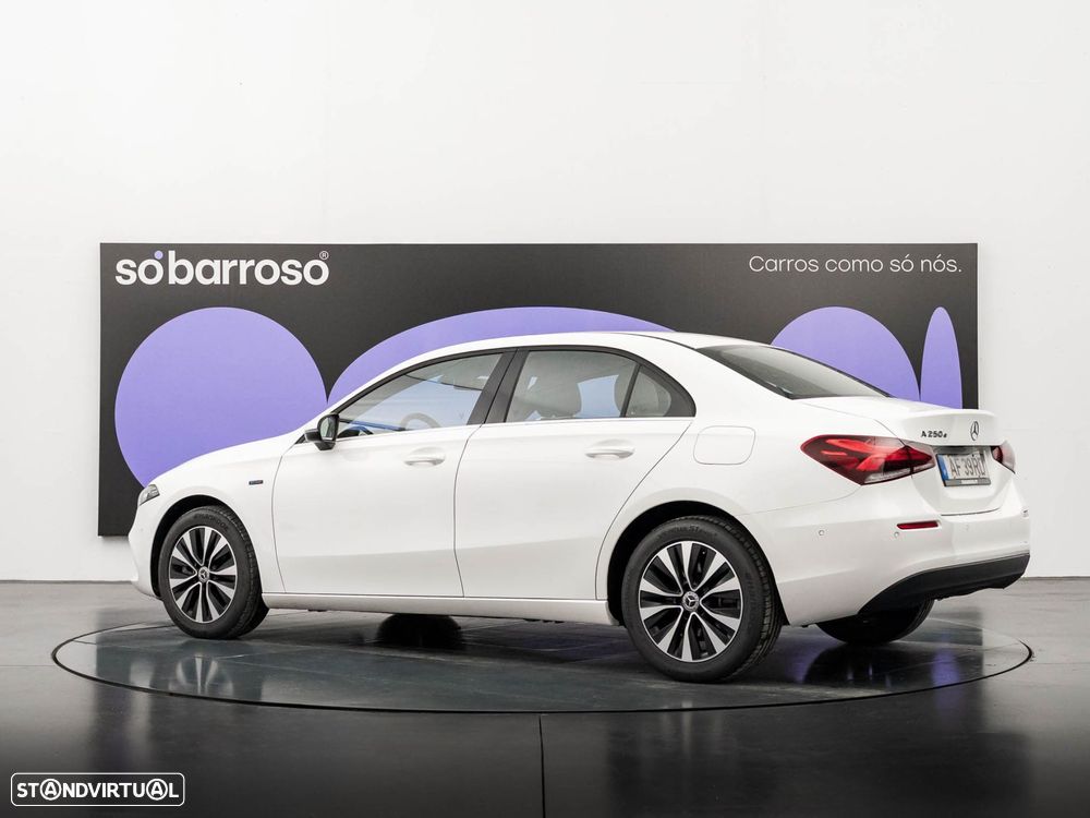 Mercedes-Benz A 250 Limousine e Style Plus - 4