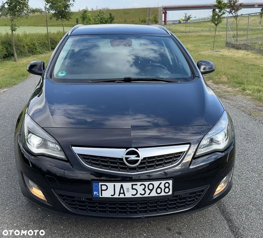 Opel Astra 2.0 CDTI DPF Automatik Cosmo - 3