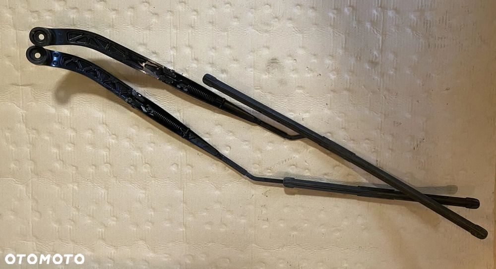 Ramiona wycieraczek Honda CR-V V lift 2021 OE przód - 2