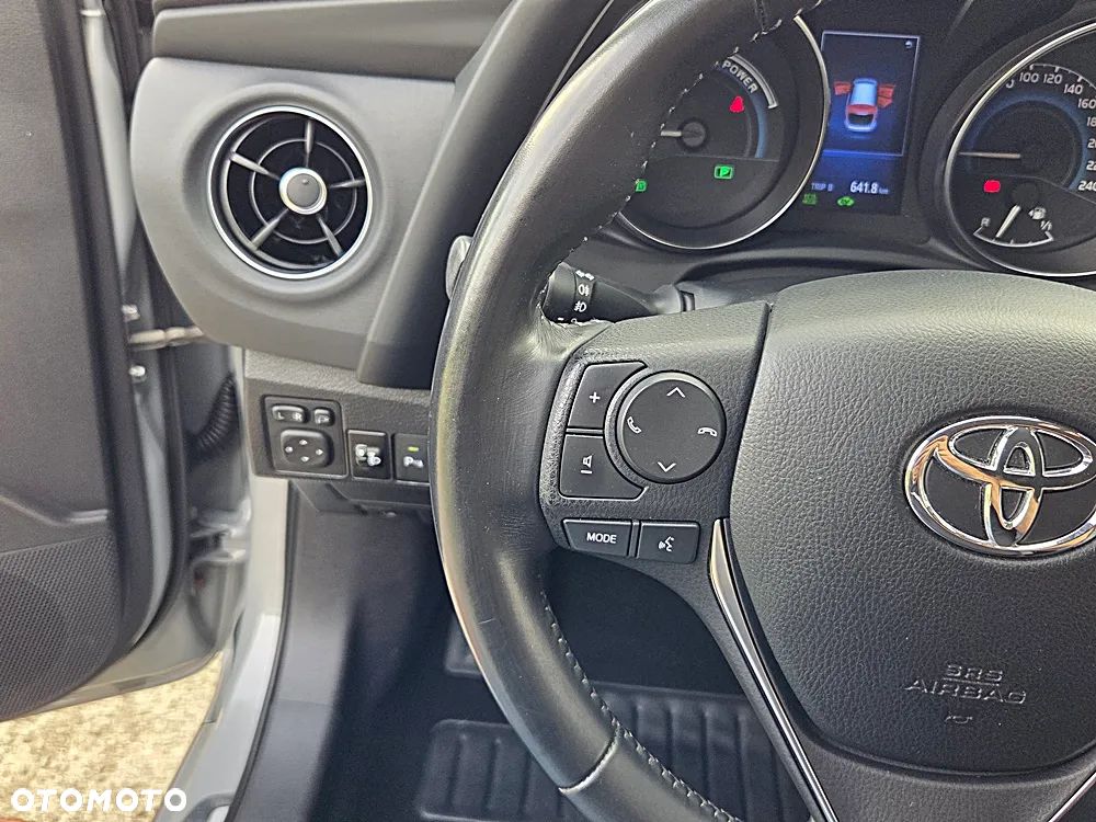 Toyota Auris - 29