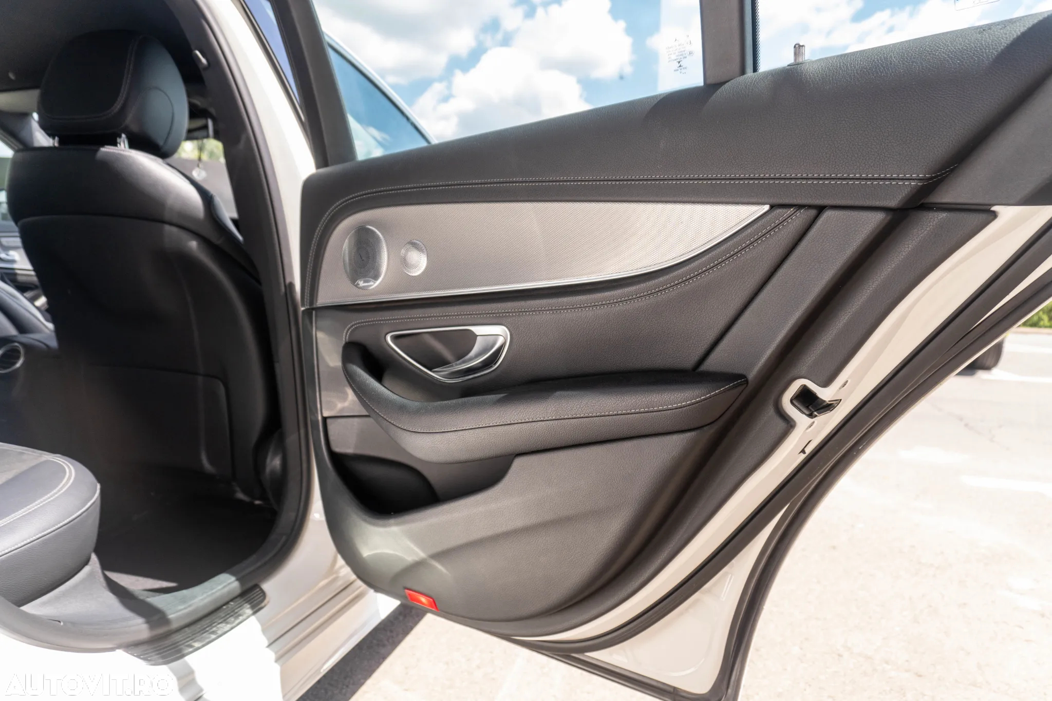 Mercedes-Benz E 300 d Aut. - 27
