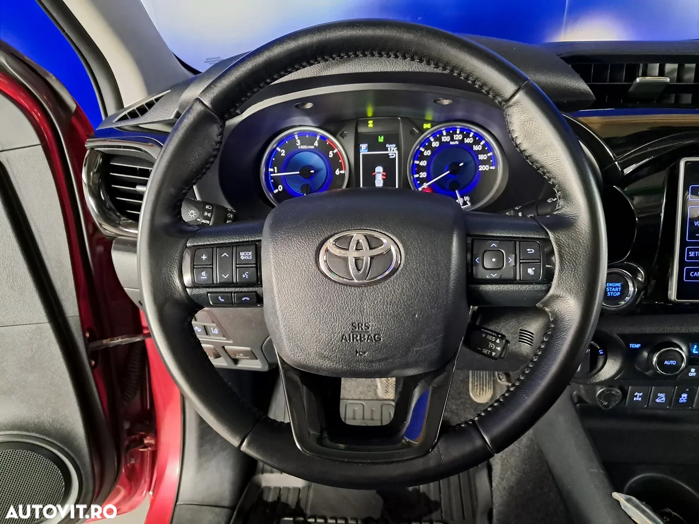 Toyota Hilux - 11