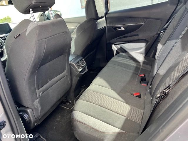 Peugeot 3008 BlueHDi 130 Stop & Start EAT8 Active - 8