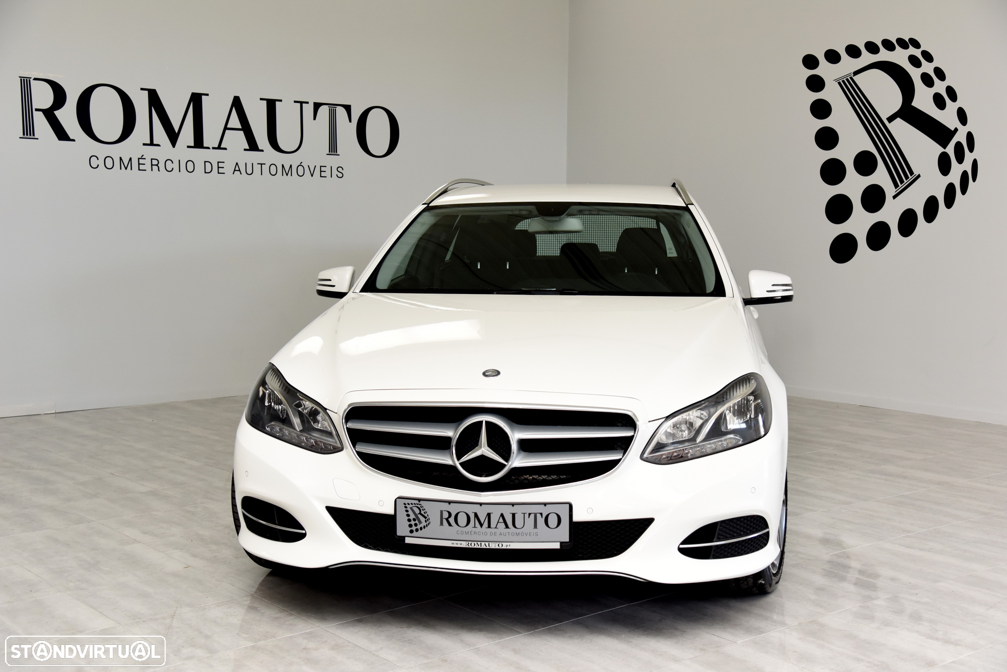 Mercedes-Benz E 300 Bluetec Hybrid Avantgarde - 2
