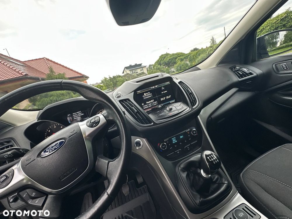 Ford Kuga 2.0 TDCi 2x4 SYNC - 34