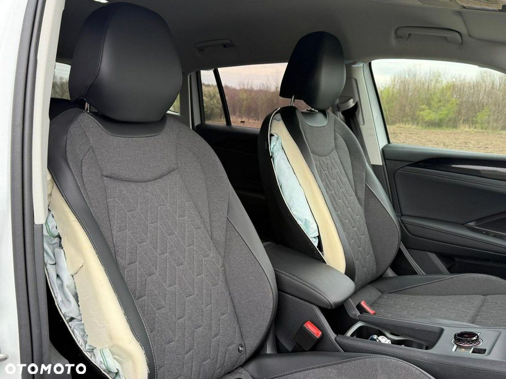 Volkswagen Tiguan 1.5 eTSI OPF DSG Life - 16