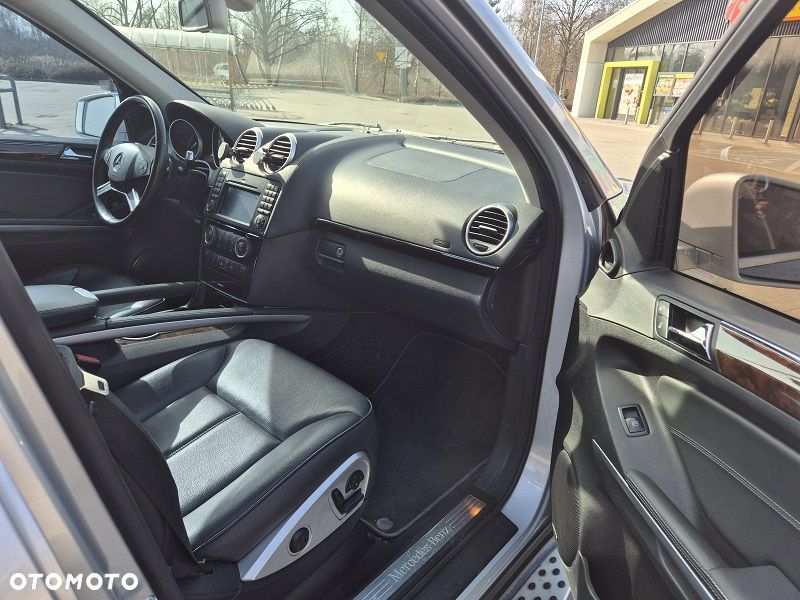 Mercedes-Benz GL 450 4Matic 7G-TRONIC Grand Edition - 14