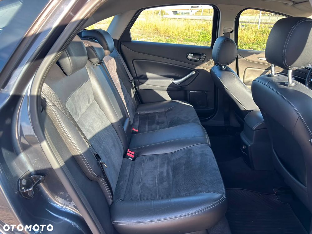 Ford Mondeo 2.0 Titanium - 22