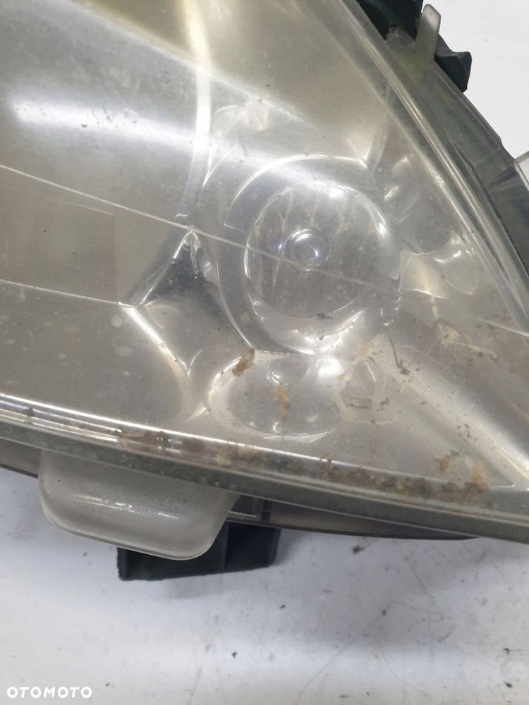 REFLEKTOR LAMPA PRZEDNIA PRAWA PRZÓD PRAWY EU PEUGEOT PARTNER II 2011 ROK - 4