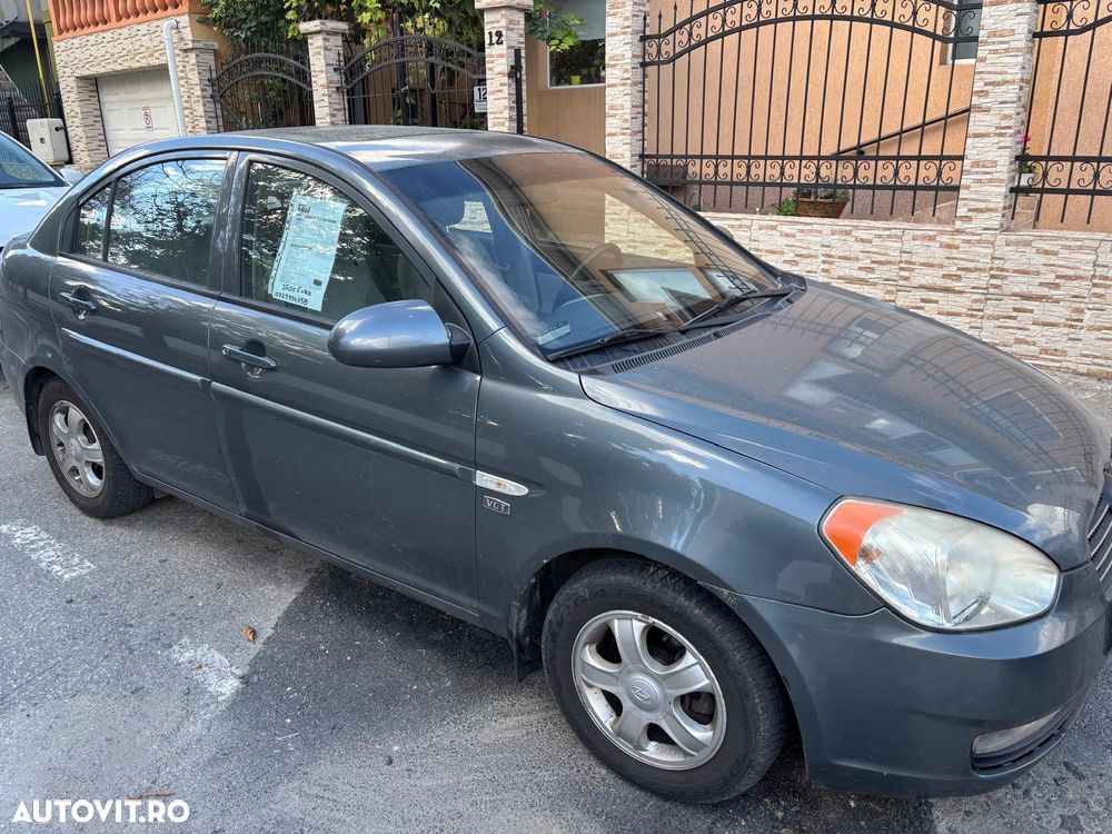 Hyundai Accent MC 1.5 CRDI 4DR GL COMFORT - 3