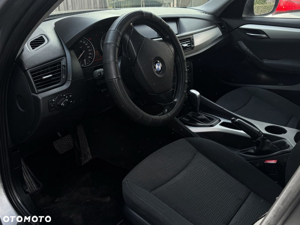 BMW X1 sDrive18i - 12