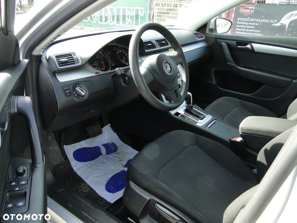 Volkswagen Passat 2.0 TDI DSG BlueMotion Technology Highline - 11