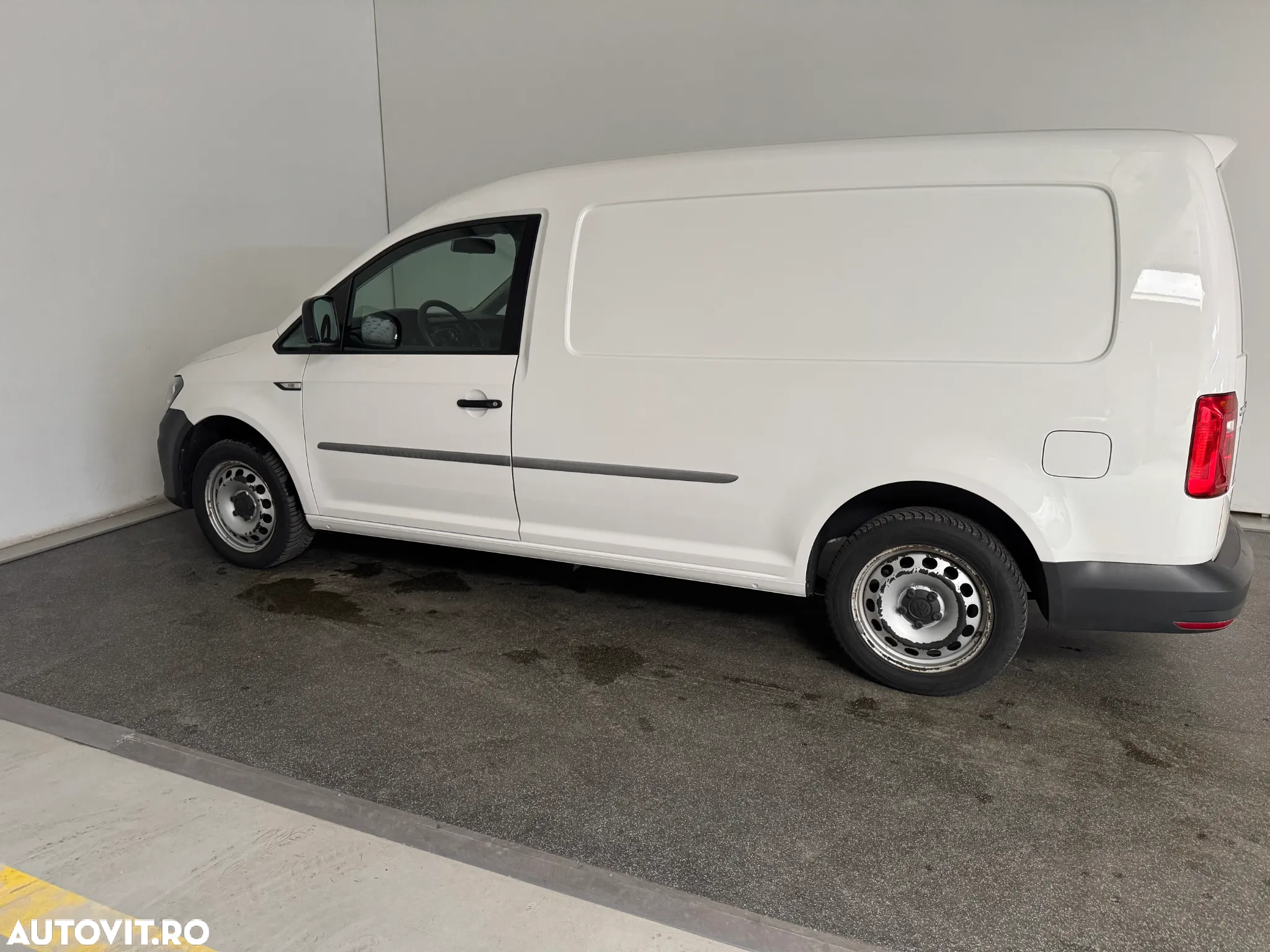 Volkswagen Caddy - 5