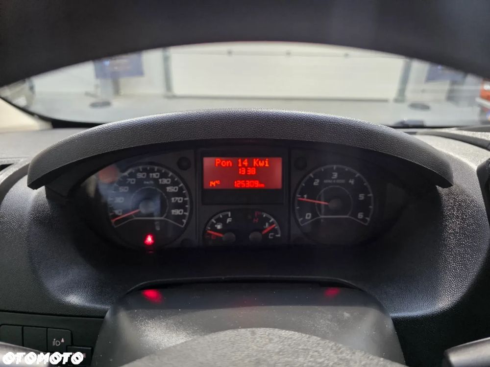 Peugeot Boxer L2H2 Ambulans - 15