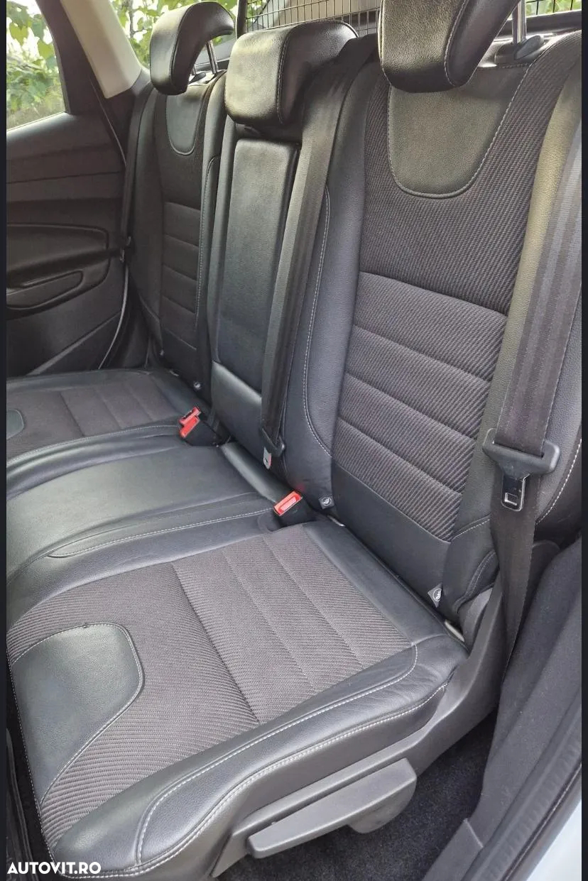 Ford Kuga 2.0 TDCi 4WD Powershift Titanium - 5