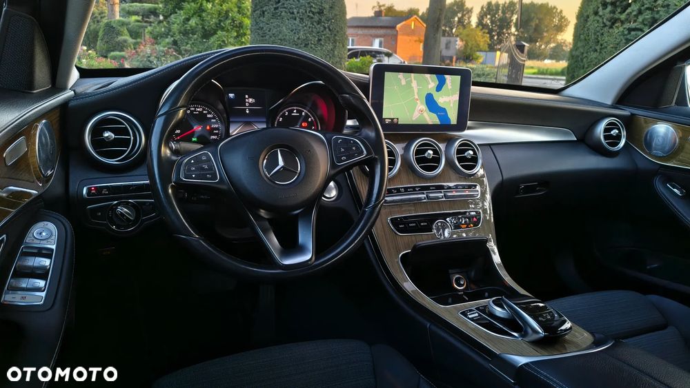 Mercedes-Benz Klasa C 200 7G-TRONIC Exclusive - 19