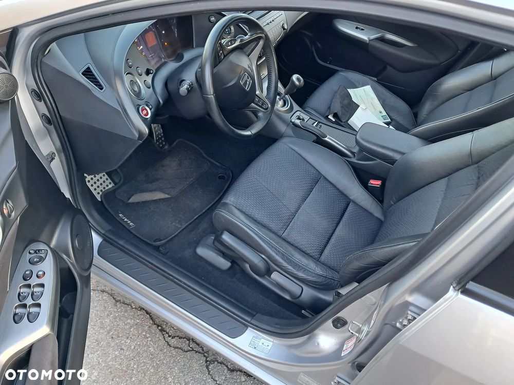 Honda Civic 1.8i-VTEC Executive - 8