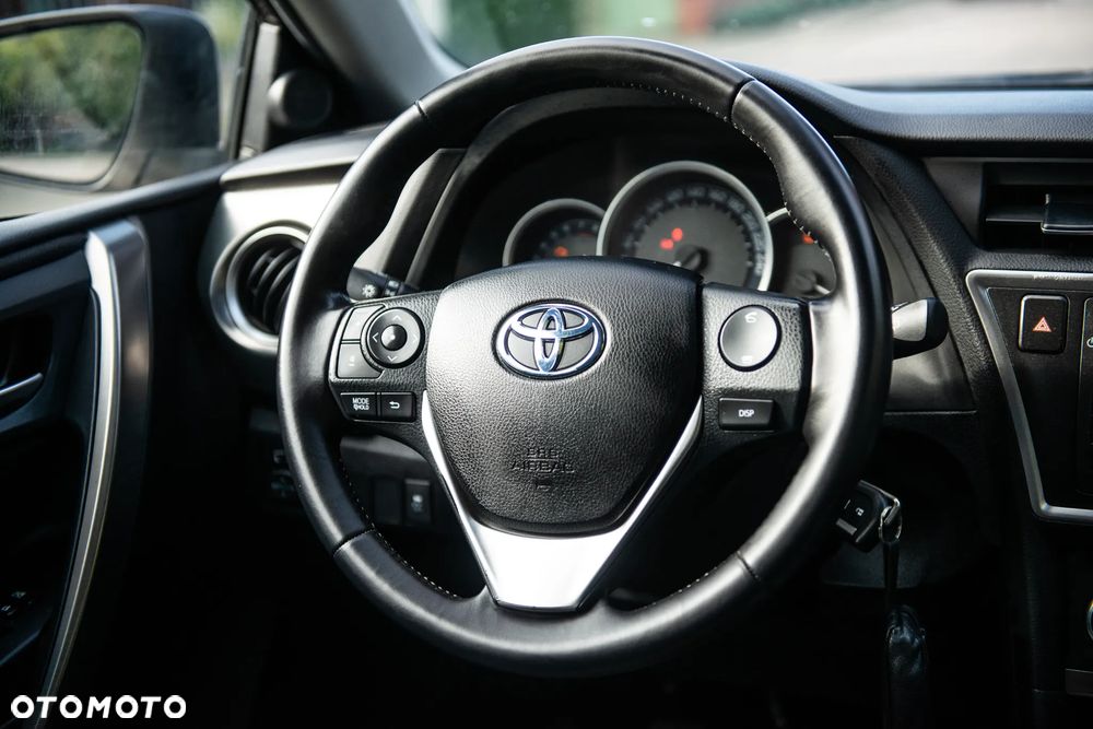 Toyota Auris 1.6 Valvematic Edition - 31