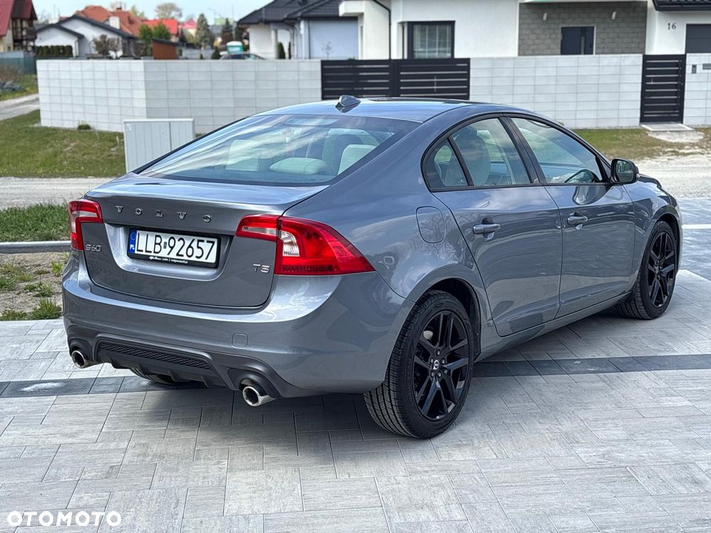 Volvo S60 - 12