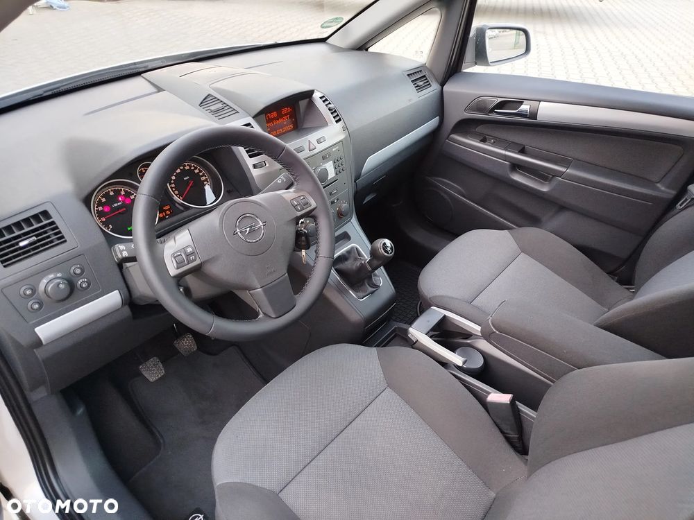 Opel Zafira 1.8 Active - 10