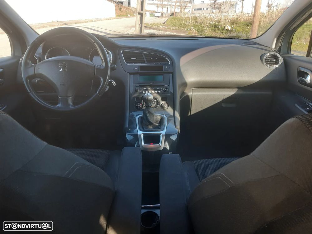 Peugeot 5008 1.6 HDi Premium - 8