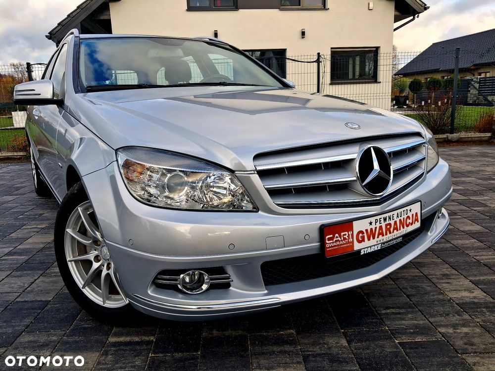 Mercedes-Benz Klasa C 180 CGI Automatik BlueEFFICIENCY Elegance - 39
