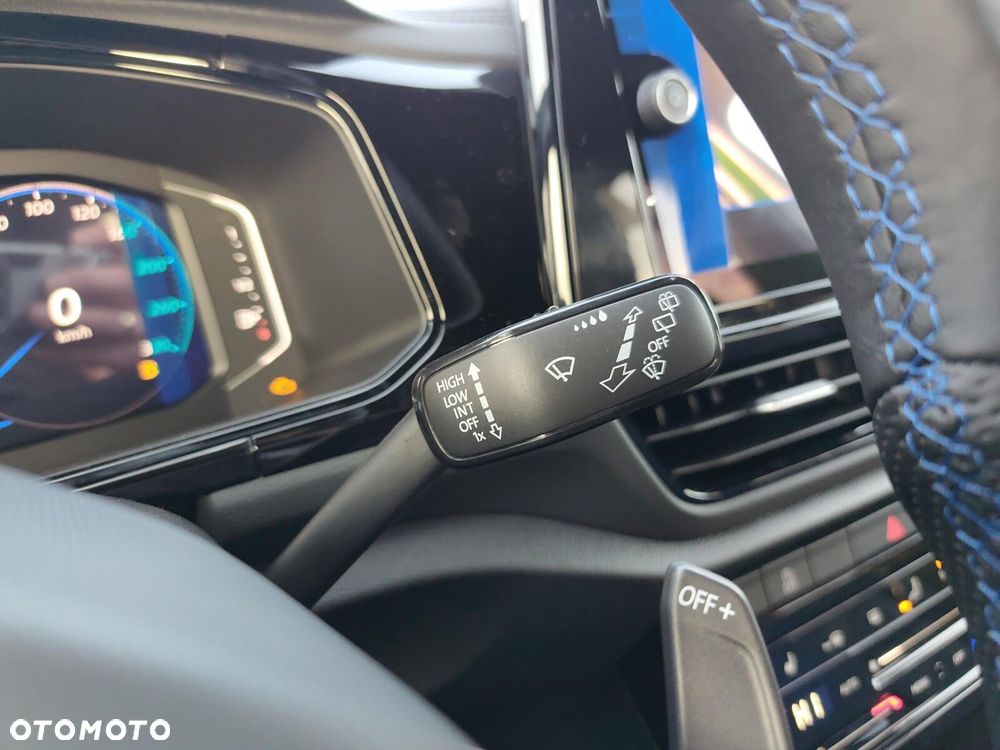 Volkswagen T-Roc 2.0 TSI 4Motion R DSG - 21