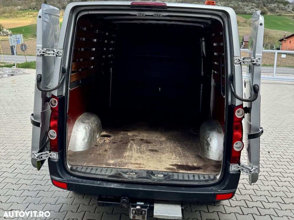 Volkswagen CRAFTER - 8