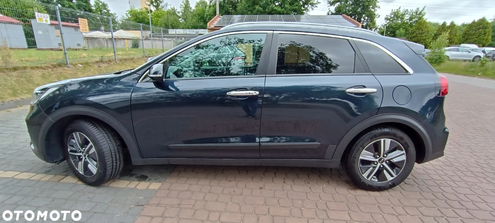 Kia Niro 1.6 GDI Hybrid L Business Line - 2