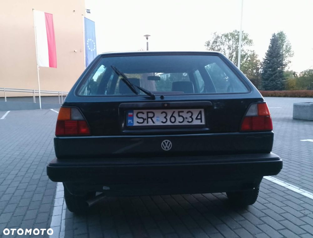 Volkswagen Golf 1.6 CL - 10