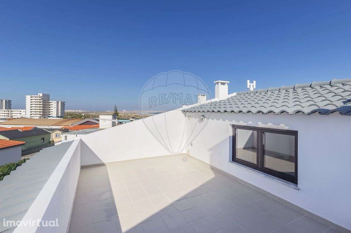 Moradia T4 para venda - Grande imagem: 2/25