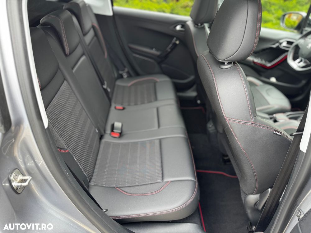 Peugeot 2008 1.2 PureTech Turbo S&S GT-Line - 27