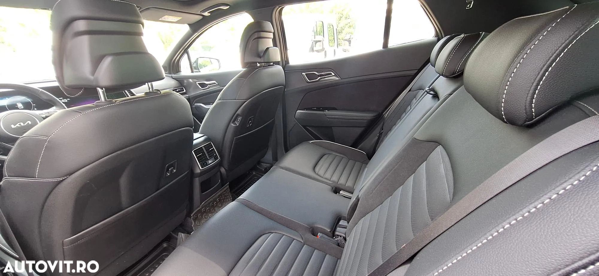 Kia Sportage 1.6 T-GDI HEV 6AT 4x2 GT Line - 13