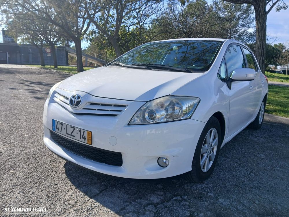 Toyota Auris 1.4 D-4D ACtive+VSC - 1