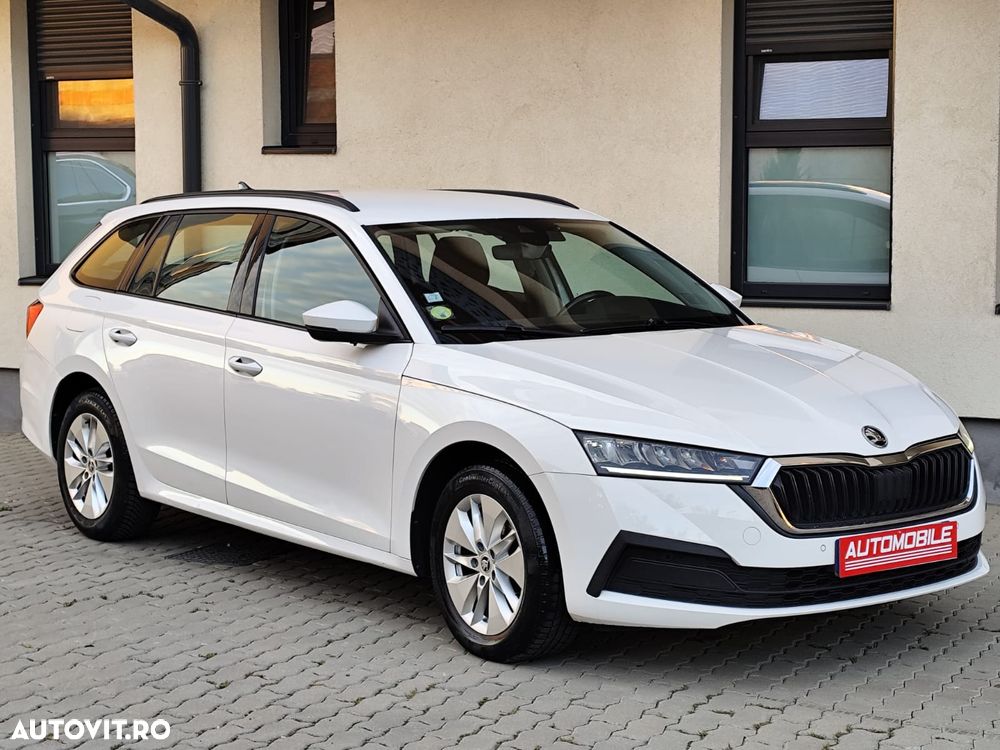 Skoda Octavia 2023 photo 2