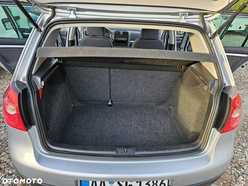 Volkswagen Golf 1.9 TDI United - 19